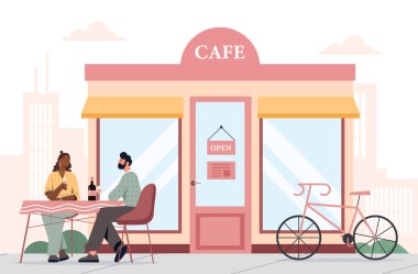 Bir çift, rahat bir kafenin önünde içkileriyle birlikte oturuyor, düz grafik tarzı, binalar ve bisikletli kentsel arka plan, açık hava rahatlama konsepti. Vektör illüstrasyonu