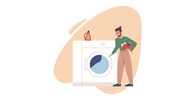 Kıyafet bakımı. Kirli çamaşır yığını tutan mutlu bir adamın afişini taşımak ve çamaşırhanede çamaşır makinesine başlamak. Karakter çamaşır deterjanıyla çamaşırları temizler. Düz grafik çizgi film