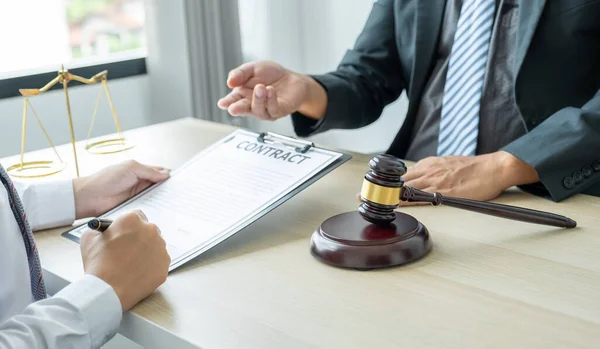 Lawyer Hand Holding Pen Providing Legal Consult Business Dispute Service — Stock Photo, Image