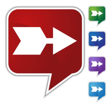 Beyaz arkaplanda sohbet ok simgesi izole.