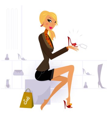 Genç sarışın kadın elinde ayakkabıyla 