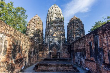 Sukhothai, Tayland - 27 Kasım 2024 Si Satchanalai antik bir turistik merkezdir..