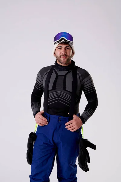 Fiú Készen Áll Hogy Snowboard Fekete Kék Ruhában Nézi Kamera — Stock Fotó