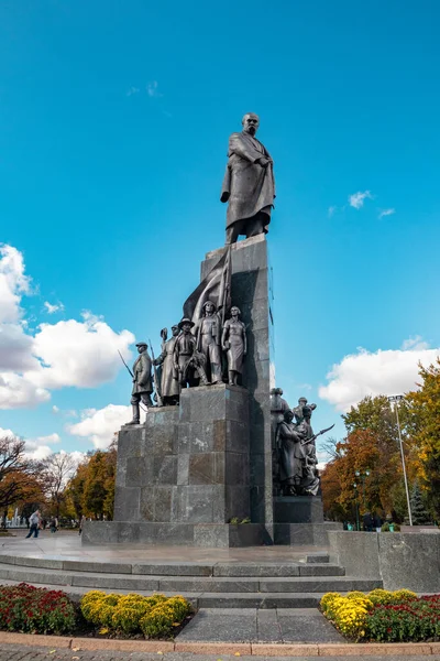Taras Shevchenko Μνημείο Στο Χάρκοβο Πάρκο Κέντρο Της Πόλης Μπλε — Φωτογραφία Αρχείου