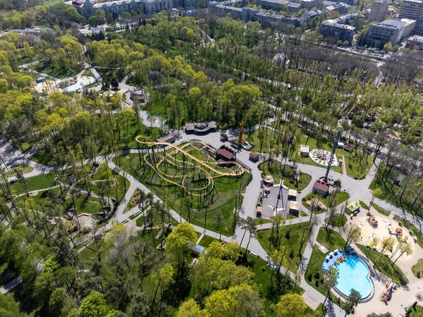Atrações Parques Infantis Vegetação Primavera Vista Aérea Para Baixo Kharkiv — Fotografia de Stock