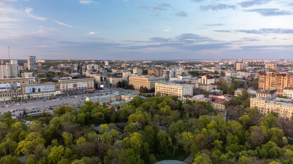Svobody Meydanı Ndaki Hava Manzarası Şehir Parkından Gün Batımına Kadar — Stok fotoğraf