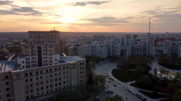 Sunset City Antenn Utsikt Över Derzhprom Och Karazin National University — Stockvideo