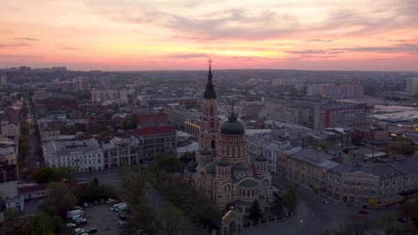 Kutsal Bilgilendirme Katedrali Nin Üzerinde Akşam Gün Batımı Manzaralı Bulutlu — Stok video