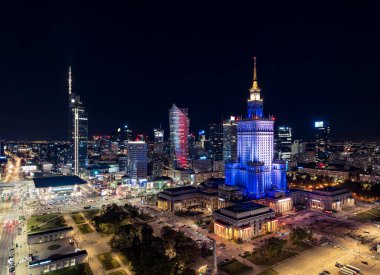 Polonya Varşova 'daki Beyaz-Mavi Kültür ve Bilim Sarayı