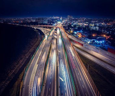 Varşova geceleri gökyüzünden görüldü