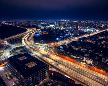Varşova geceleri gökyüzünden görüldü