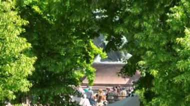 Varşova 'da Royal Lazienki yakınlarında bir gün