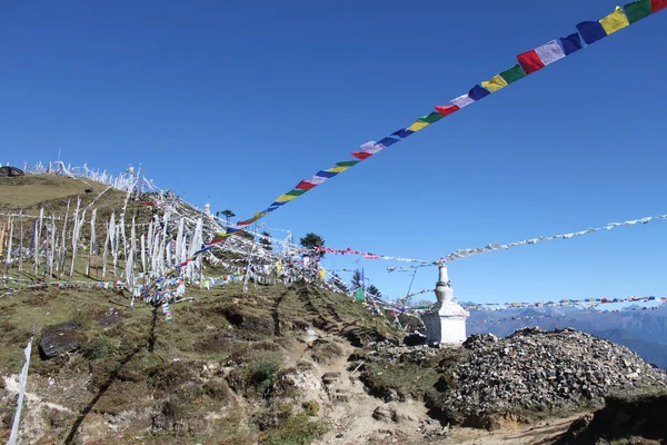 Bandeiras Oração Budistas Tibetanas Butão Foto Alta Qualidade — Fotografia de Stock