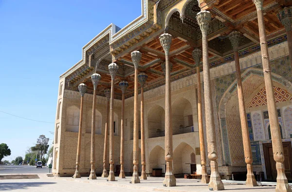 Colonnade Bolo Hauz Mosque Bukhara Uzbekistán Foto Alta Calidad — Foto de Stock