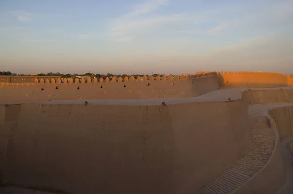 Muralhas Antiga Cidade Khiva Pôr Sol Uzbequistão Foto Alta Qualidade — Fotografia de Stock