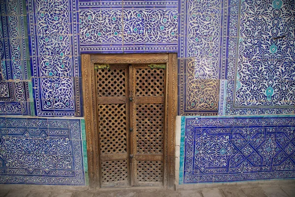 Πόρτα Του Παλατιού Tosh Hovli Στη Khiva Ουζμπεκιστάν Υψηλής Ποιότητας — Φωτογραφία Αρχείου