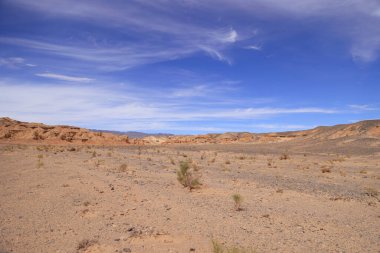 Nemegt Kanyonu, Umnugobi, Moğolistan 'daki kaya oluşumları. Yüksek kalite fotoğraf