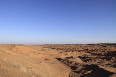 Khermen Tsav Kanyonu, Batı Gobi, Moğolistan 'daki en güzel yerlerden biri. Yüksek kalite fotoğraf