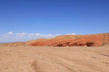 Gobi-Altai Dağları 'ndaki tepelerin renkleri, Moğolistan. Yüksek kalite fotoğraf