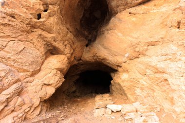 Tarih öncesi insanların yaşadığı Beyaz Mağara, Moğolistan. Yüksek kalite fotoğraf