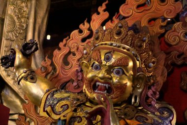 Ulaanbaatar 'daki Gandan Manastırı' nın tapınak heykeli. Yüksek kalite fotoğraf