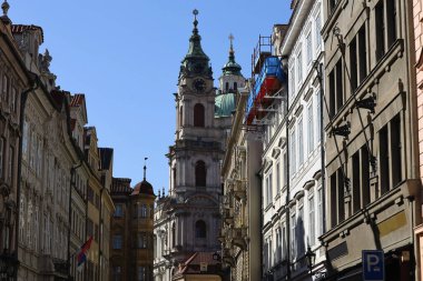 Prag 'daki tarihi binaların manzarası. Yüksek kalite fotoğraf