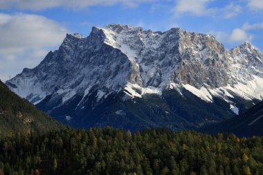 Tyrol 'daki Avusturya Alpleri manzarası. Yüksek kalite fotoğraf
