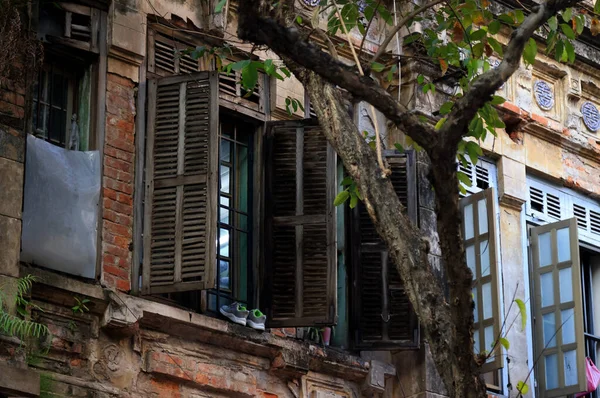 Eski Hanoi, Vietnam 'daki antik saray cephesi. Yüksek kalite fotoğraf