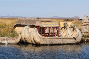 Uros 'un yüzen adaları Titicaca Gölü, Peru. Yüksek kalite fotoğraf
