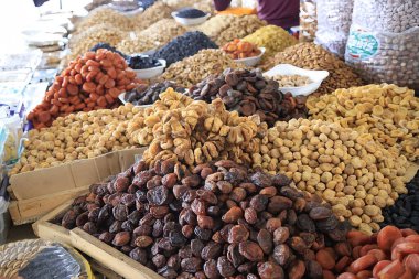 Özbekistan, Taşkent 'teki pazarda satılıyor. Yüksek kalite fotoğraf