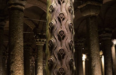 İstanbul 'daki Bazilika Sarnıcısının iç manzarası. Yüksek kalite fotoğraf