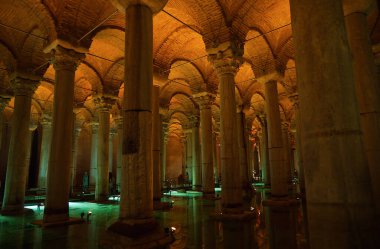 İstanbul 'daki Bazilika Sarnıcısının iç manzarası. Yüksek kalite fotoğraf