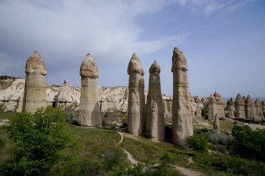Kapadokya, Türkiye 'deki Aşk Vadisi' nin kaya oluşumları. Yüksek kalite fotoğraf