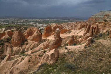Kapadokya, Türkiye 'deki Kızıl Vadi' nin kaya oluşumları. Yüksek kalite fotoğraf