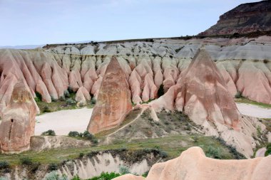 Türkiye 'nin Kapadokya kentindeki Gül Vadisi' nde kaya oluşumları. Yüksek kalite fotoğraf