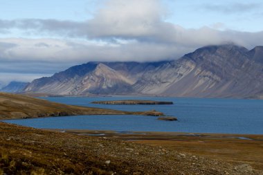 Svalbard 'daki Bamsebu diyarında manzara. Yüksek kalite fotoğraf