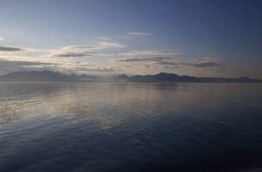 Svalbard 'daki Krossfjorden manzarası. Yüksek kalite fotoğraf