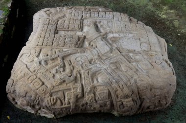 Quirigua Sitesi, Guatemala 'da Maya Stele. Yüksek kalite fotoğraf