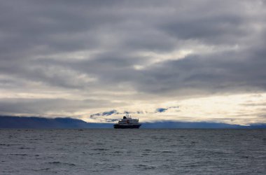 Norveç, Svalbard Adaları 'nın manzarası. Yüksek kalite fotoğraf