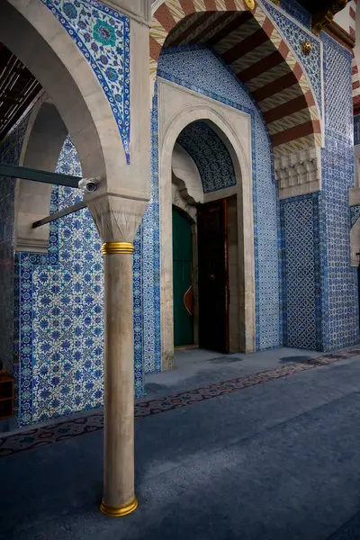 Türkiye 'nin Rustem Paşa Camii' nin içi. Yüksek kalite fotoğraf