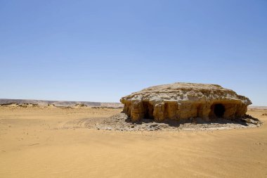 Milattan sonra 4. yüzyıldan 5. yüzyıla kadar Mısır 'daki Kara Çöl' de kalan antik bir yerleşim yeri. Yüksek kalite fotoğraf