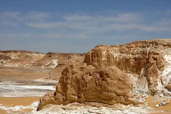 Mısır 'daki Agabat Vadisi' nin güzel manzarası. Yüksek kalite fotoğraf