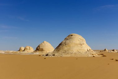 Mısır 'ın Yeni Beyaz Çölü' nün kaya oluşumu. Yüksek kalite fotoğraf