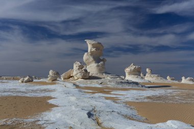Mısır 'ın Yeni Beyaz Çölü' nün kaya oluşumu. Yüksek kalite fotoğraf