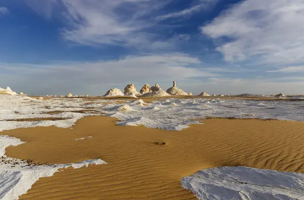 Beyaz Çöl Kayalıkları, Mısır. Yüksek kalite fotoğraf