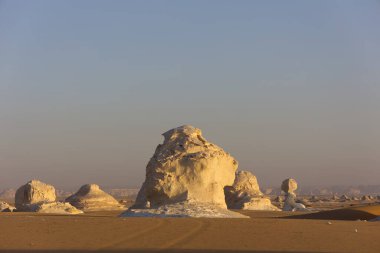 Beyaz Çöl 'ün şafak ışıkları, Mısır. Yüksek kalite fotoğraf