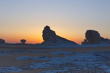 Beyaz Çöl 'ün şafak ışıkları, Mısır. Yüksek kalite fotoğraf