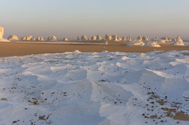 Beyaz Çöl 'ün şafak ışıkları, Mısır. Yüksek kalite fotoğraf