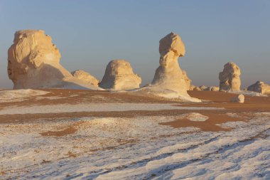 Beyaz Çöl 'ün şafak ışıkları, Mısır. Yüksek kalite fotoğraf
