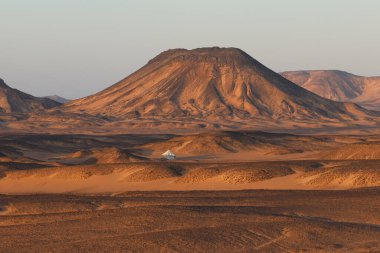 Mısır 'daki Kara Çöl' ün Mars manzarası. Yüksek kalite fotoğraf